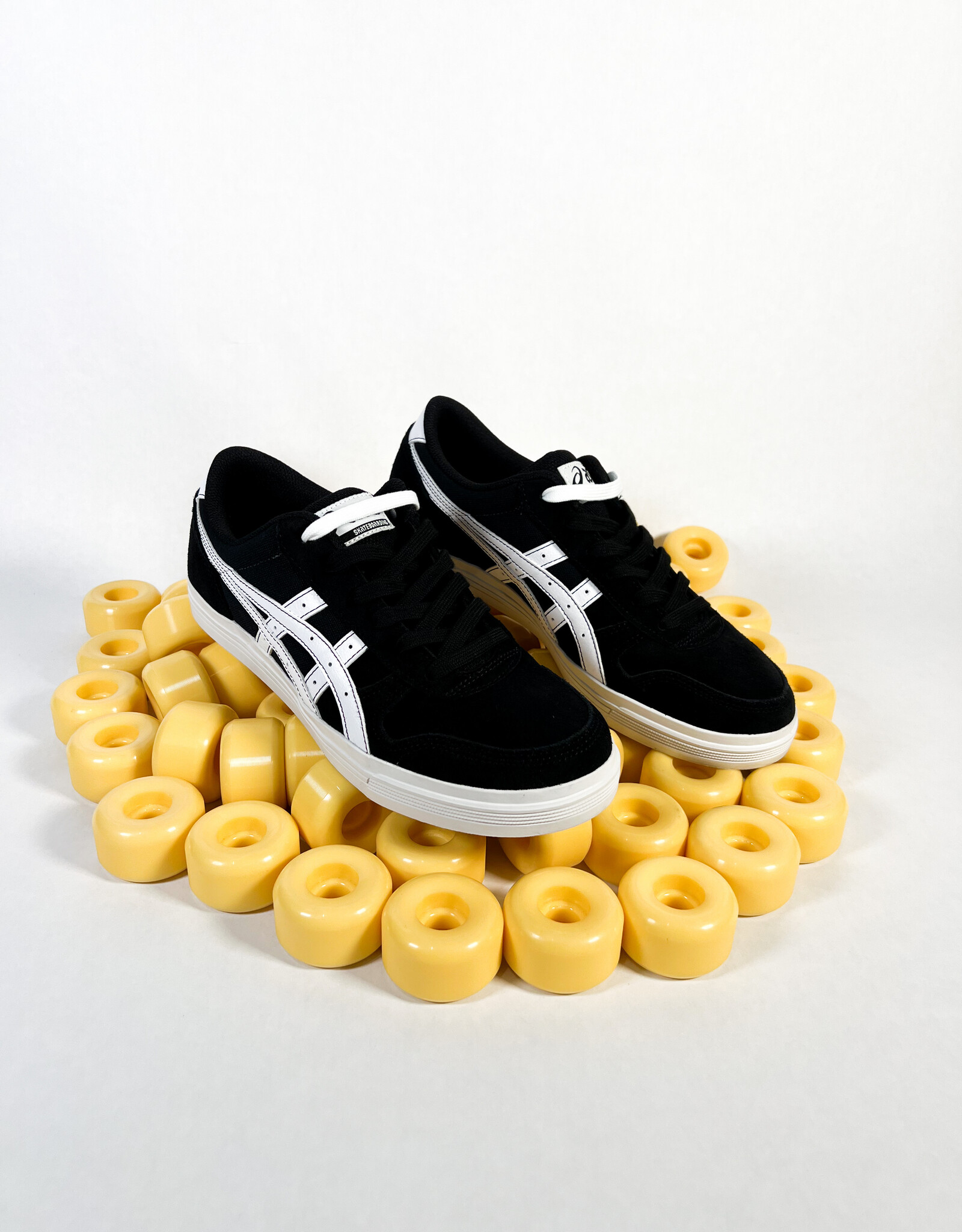 ASICS AARON PRO BLACK/WHITE - KINGSWELL - Los Feliz ASICS AARON PRO BLACK/WHITE - KINGSWELL - Los Feliz