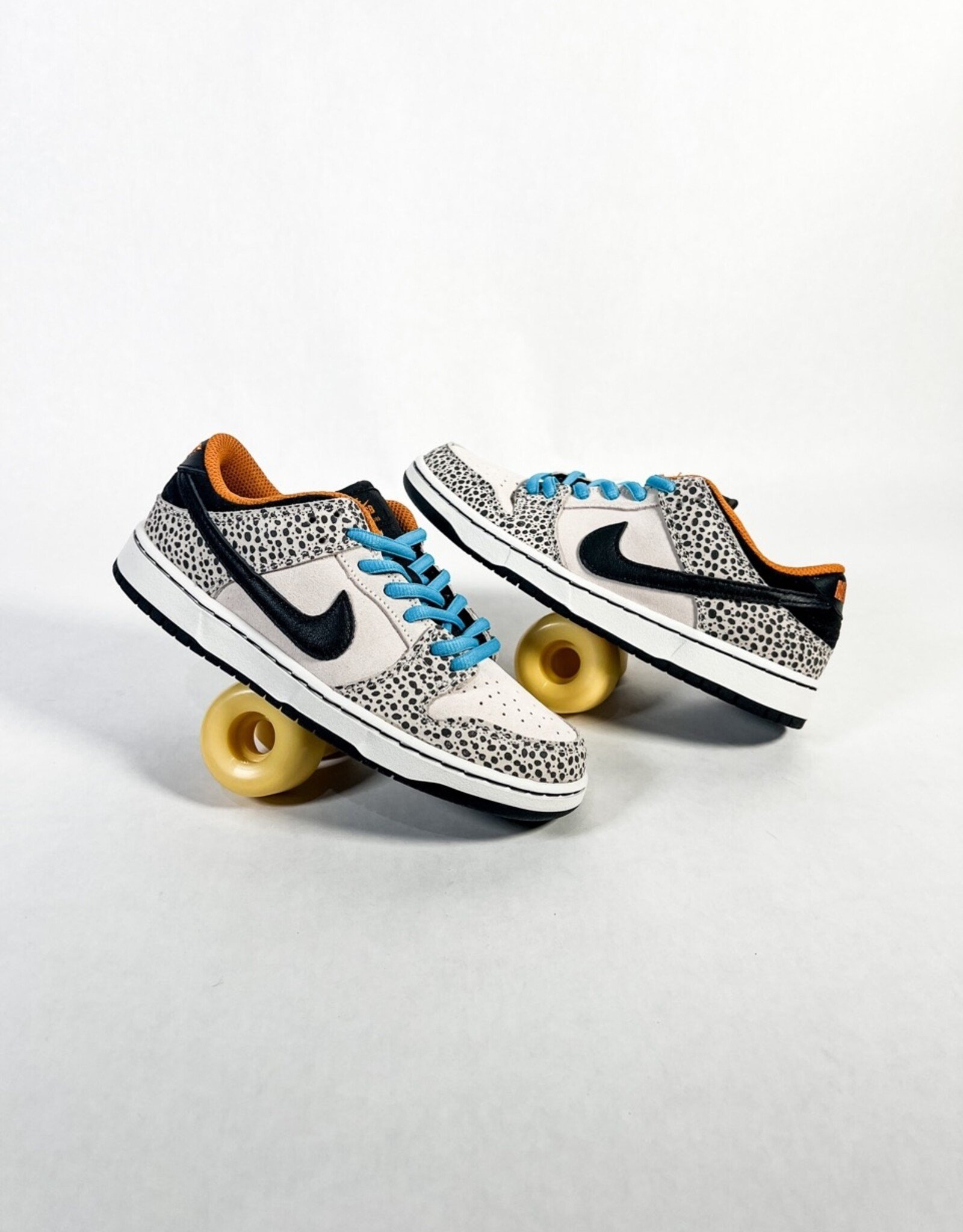 NIKE SB OLYMPIC SAFARI DUNK LOW PHANTOM BLACK / BLACK MONARCH (PS) PRESCHOOL