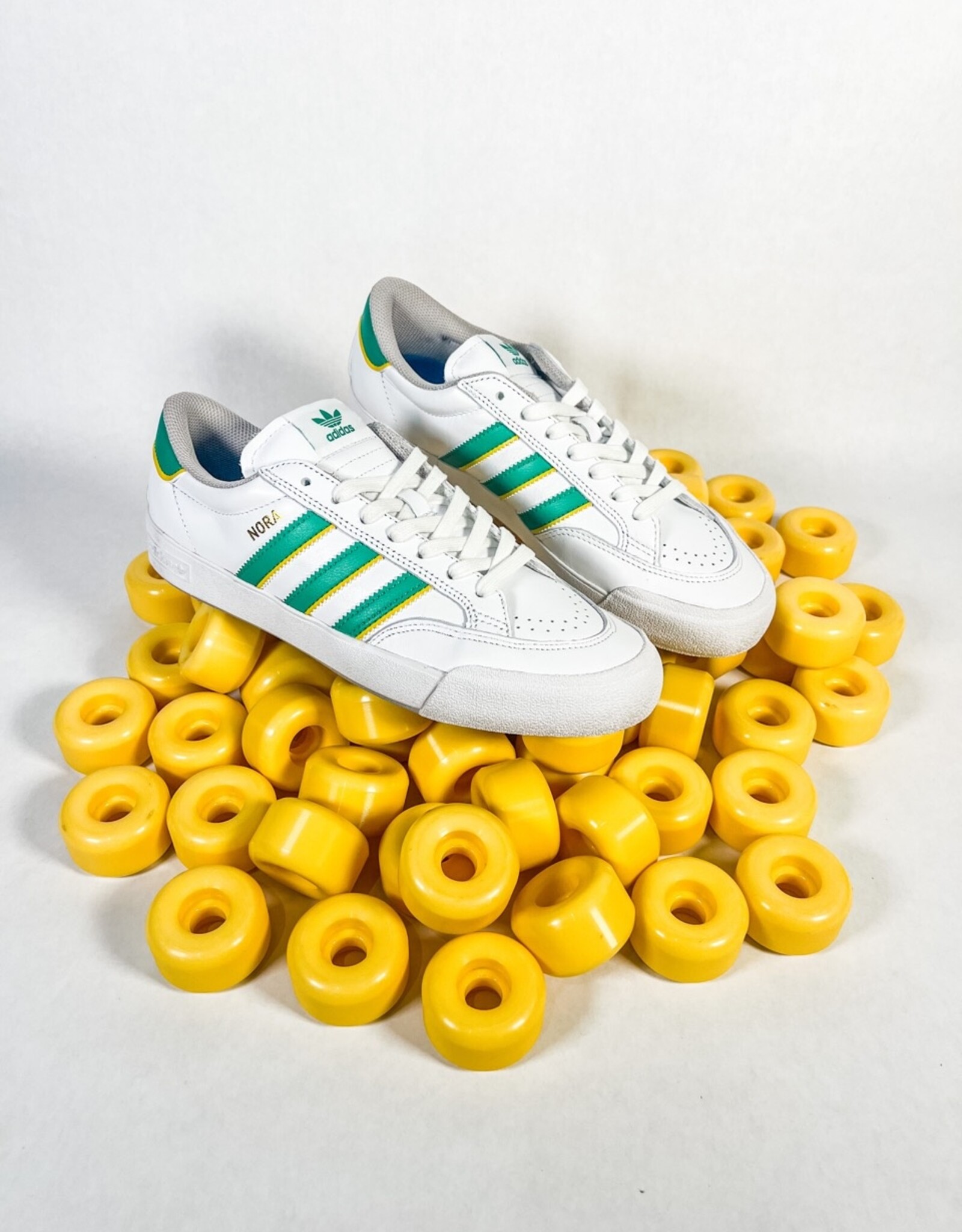 ADIDAS NORA FTWWHT/COUGRN/YELLOW
