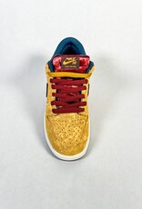 NIKE NIKE SB DUNK LOW PRO "CITY OF CINEMA" - CELESTIAL GOLD/BLACK