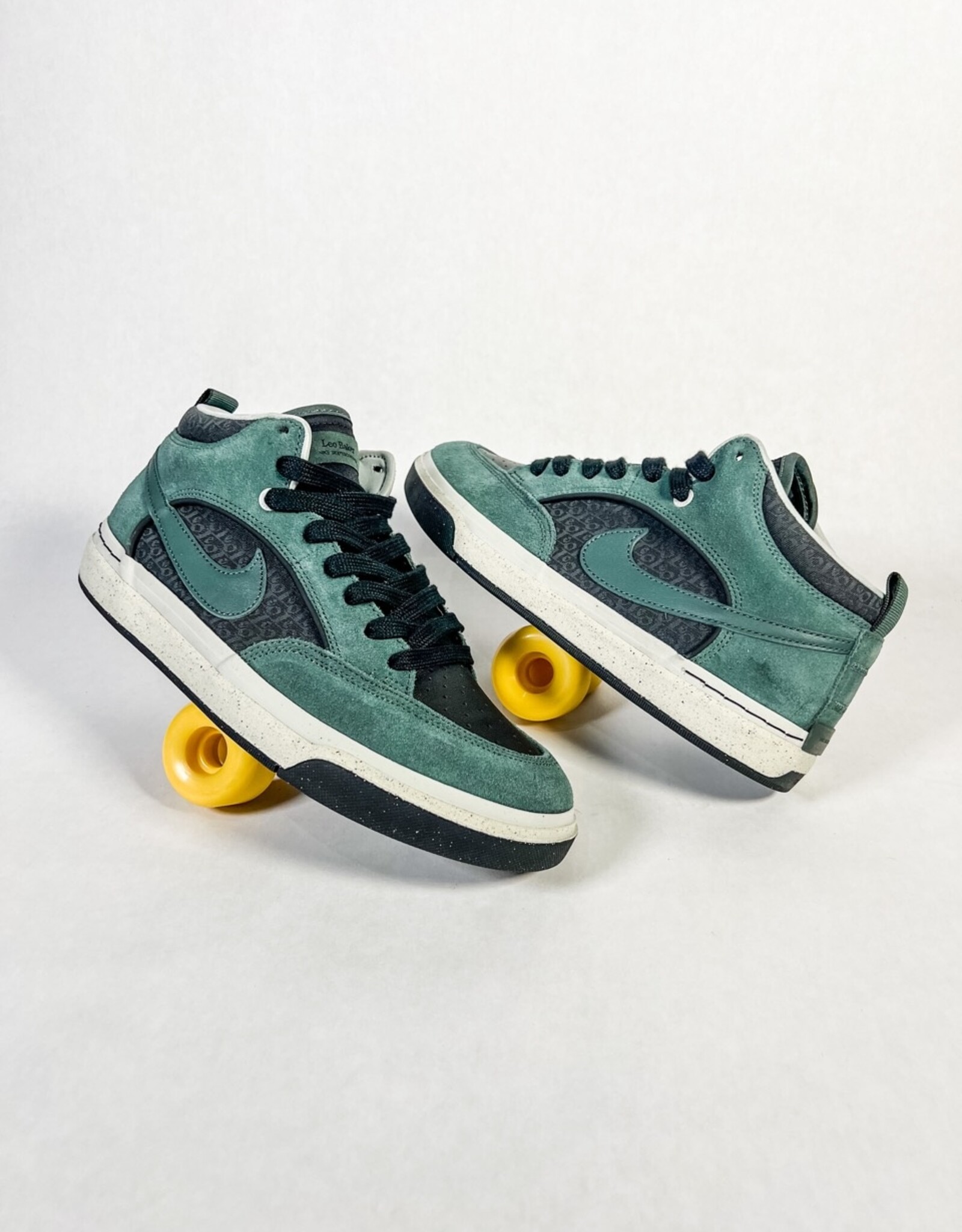 NIKE SB REACT LEO - VINTAGE GREEN