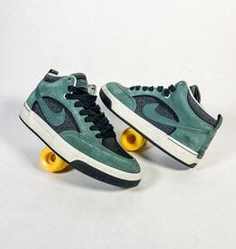 NIKE NIKE SB REACT LEO - VINTAGE GREEN