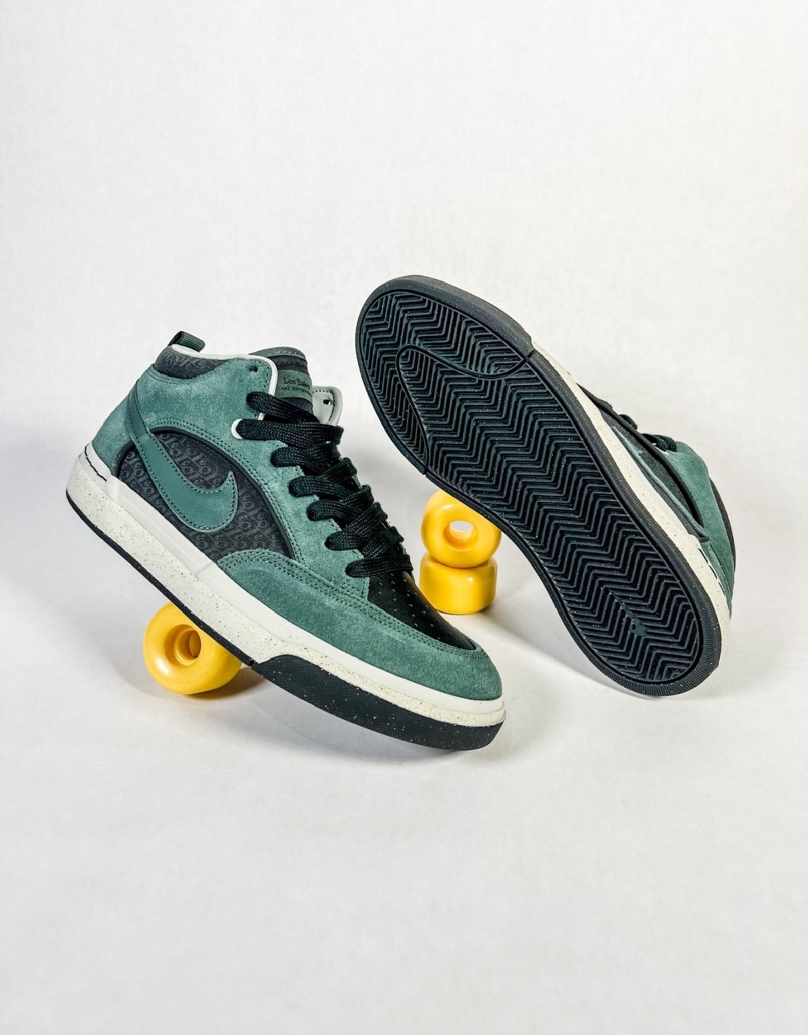 NIKE SB REACT LEO - VINTAGE GREEN