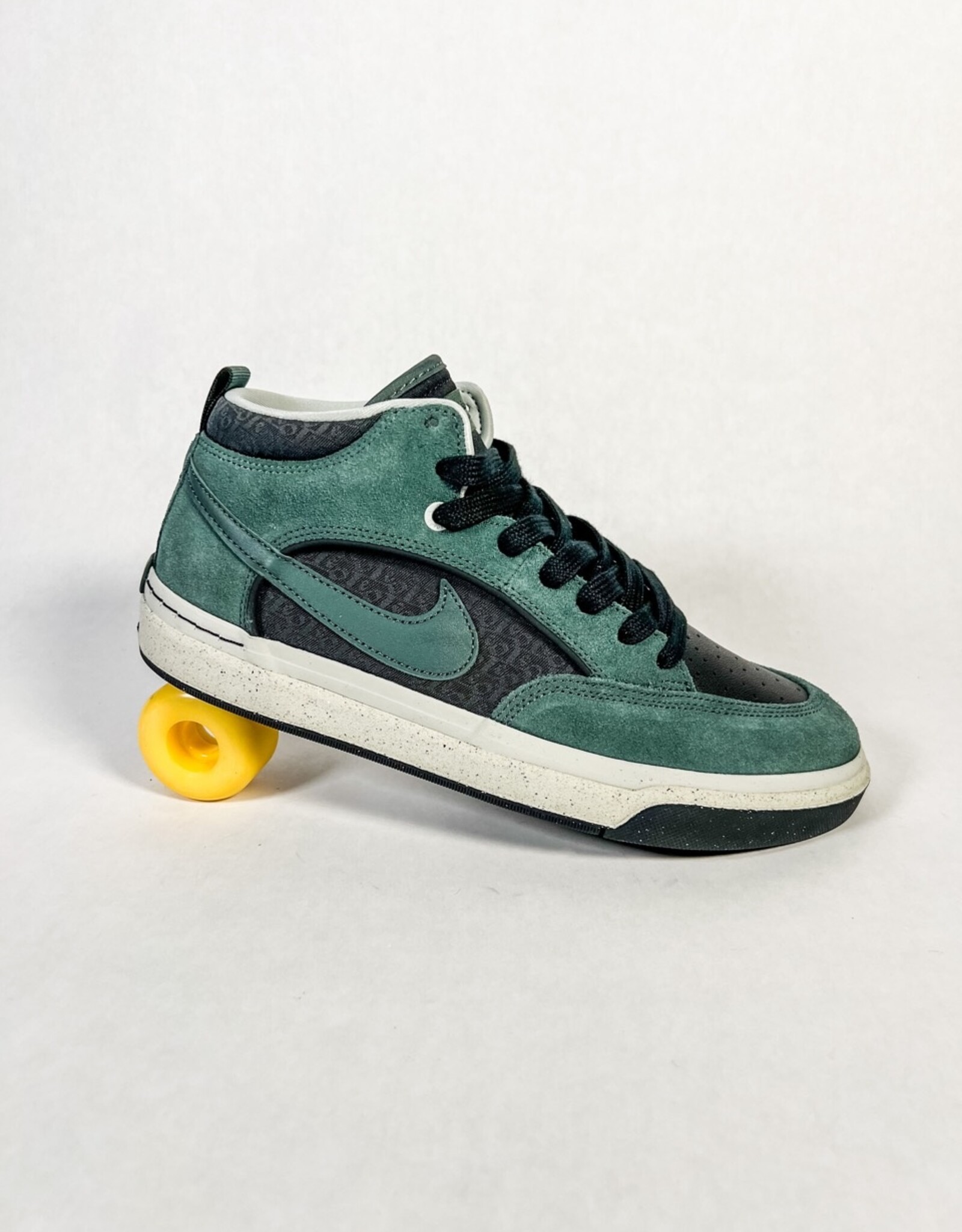 NIKE SB REACT LEO - VINTAGE GREEN