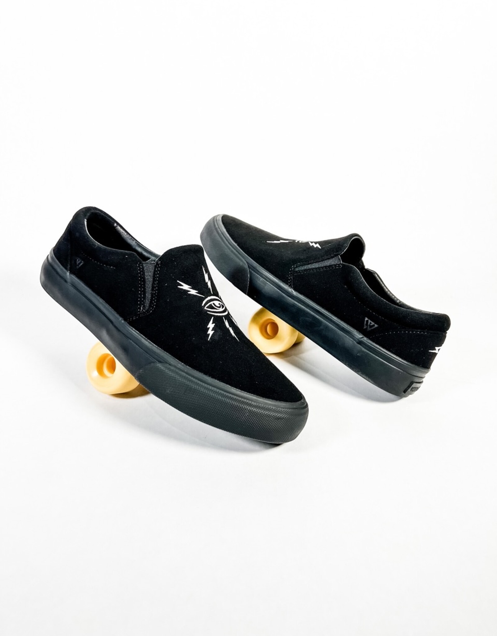 WAR SAW STRANGER ET SYN SUEDE  - BLACK/BLACK