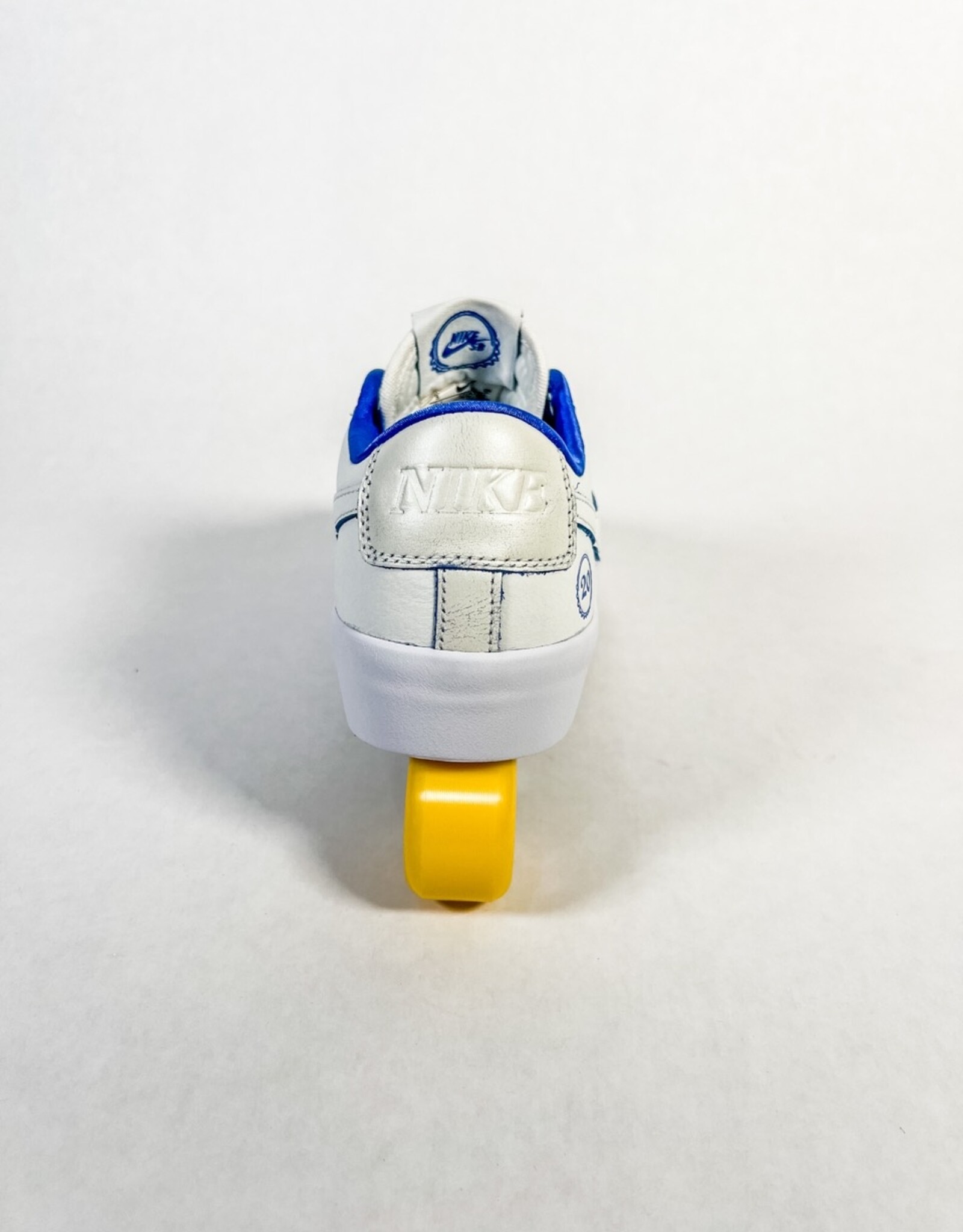 NIKE NIKE SB BLAZER LOW PRO GT 20 YEAR PRM - SUMMIT WHITE/GAME ROYAL