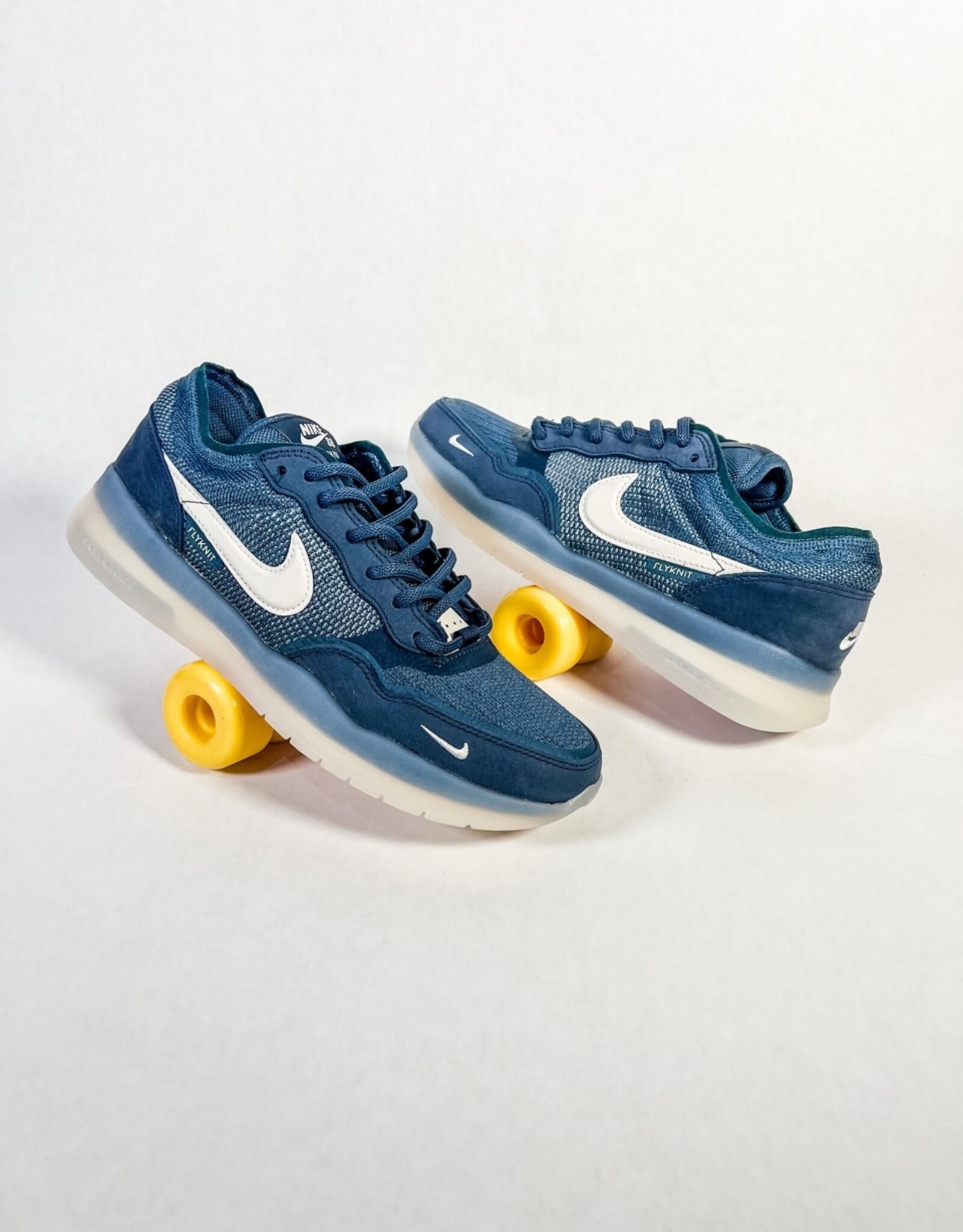 NIKE SB PS8 - OBSIDIAN/PHANTOM-SQUADRON BLUE