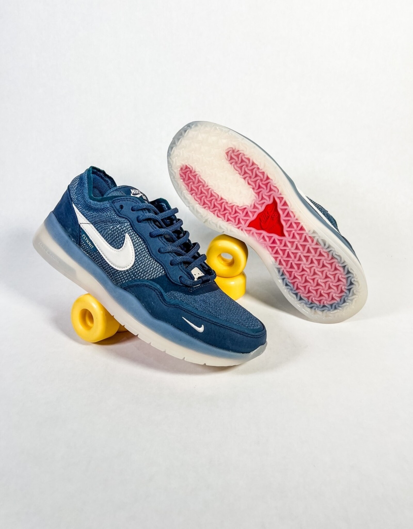 NIKE SB PS8 - OBSIDIAN/PHANTOM-SQUADRON BLUE