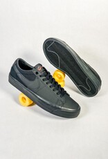 NIKE NIKE SB ZOOM BLAZER LOW PRO GT ISO - BLACK/BLACK-BLACK