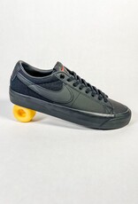 NIKE SB ZOOM BLAZER LOW PRO GT ISO - BLACK/BLACK-BLACK