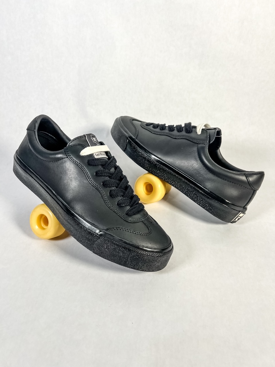 国内配送 LastResort AB VM004-MILIC LEATHER WORN BLACK/BLACK VM004-Milic Leather (Worn Black/Black) – Last Resort AB