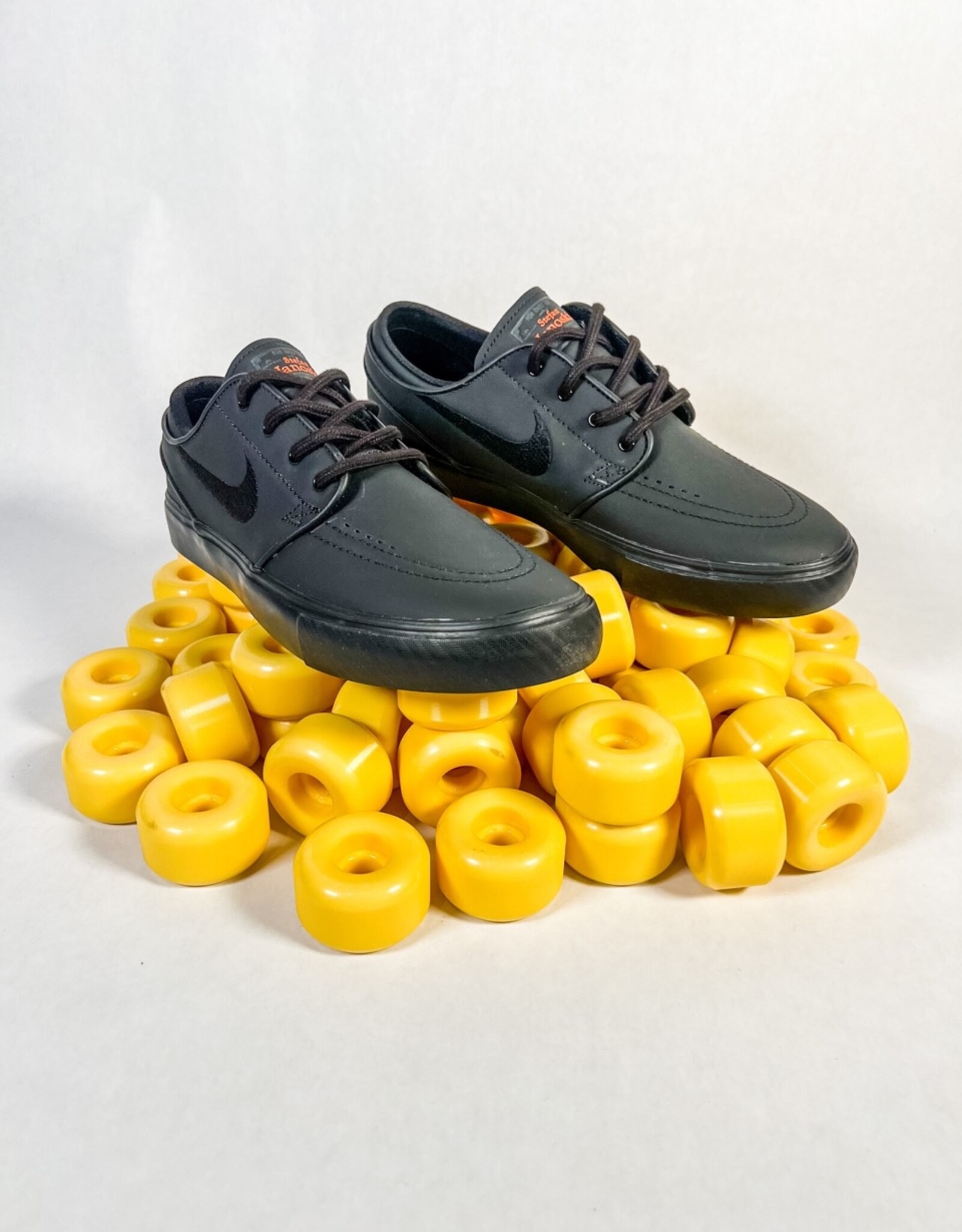 Nike SB Zoom Janoski OG+ ISO Triple Black - Orchard Skateshop