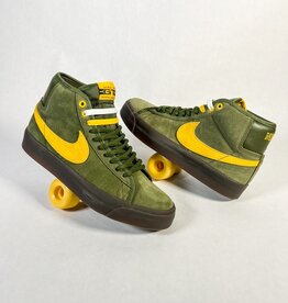 NIKE NIKE SB X ANTIHERO ZOOM BLAZER MID QS - ROUGH GREEN/AMARILLO