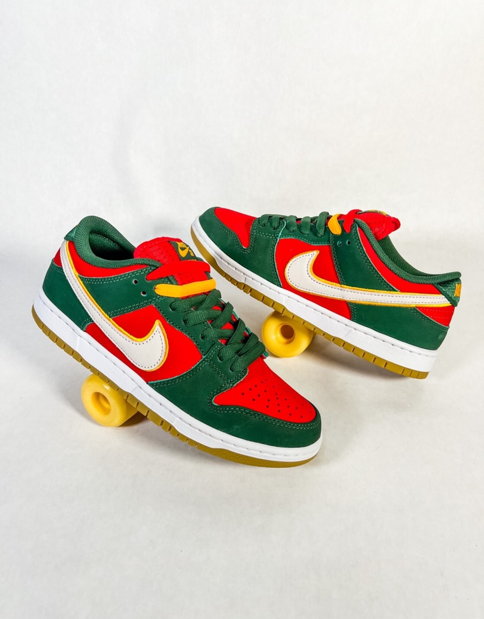 NIKE NIKE SB DUNK LOW PRO PRM FIR/WHITE-UNIVERSITY GOLD