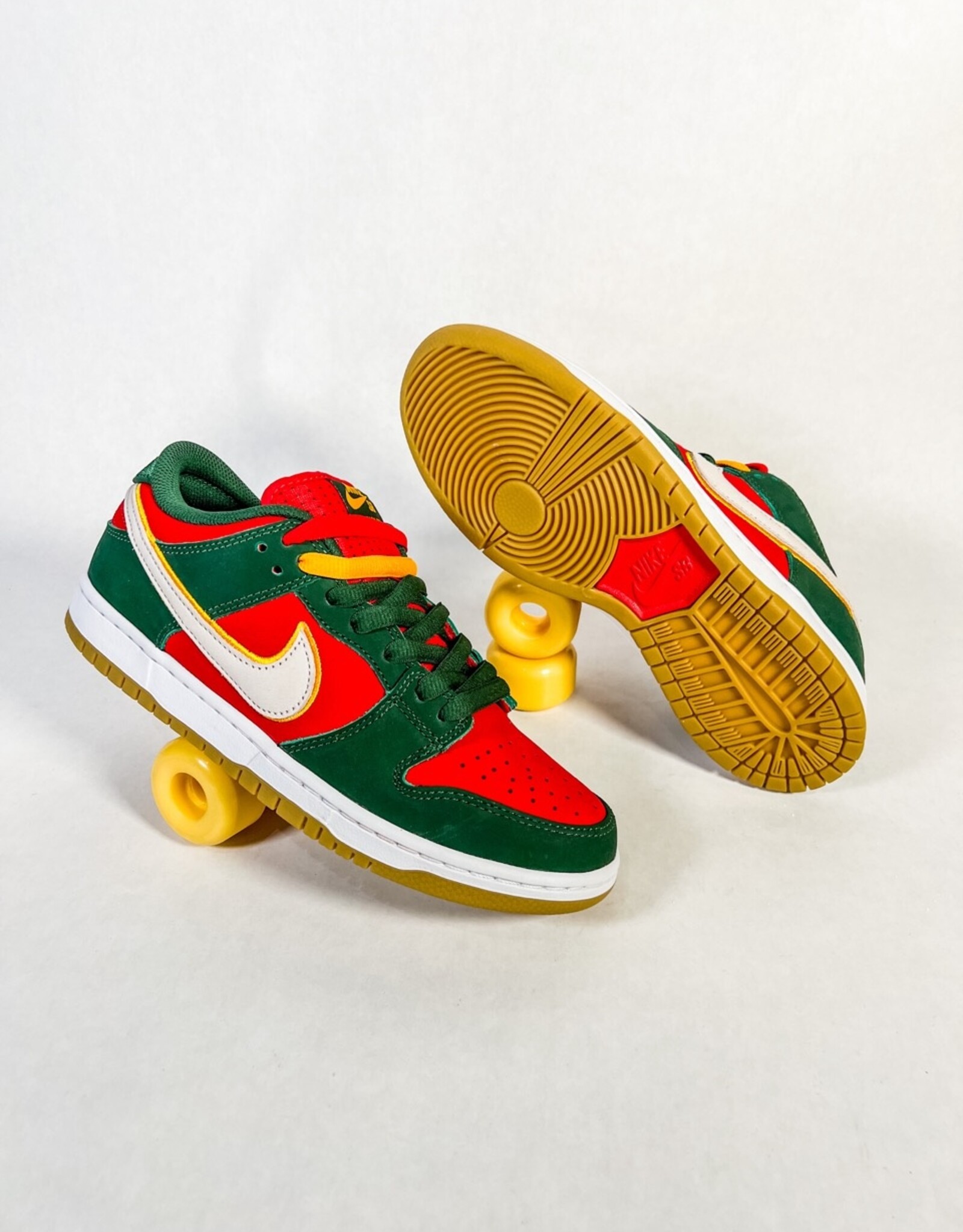 NIKE NIKE SB DUNK LOW PRO PRM FIR/WHITE-UNIVERSITY GOLD