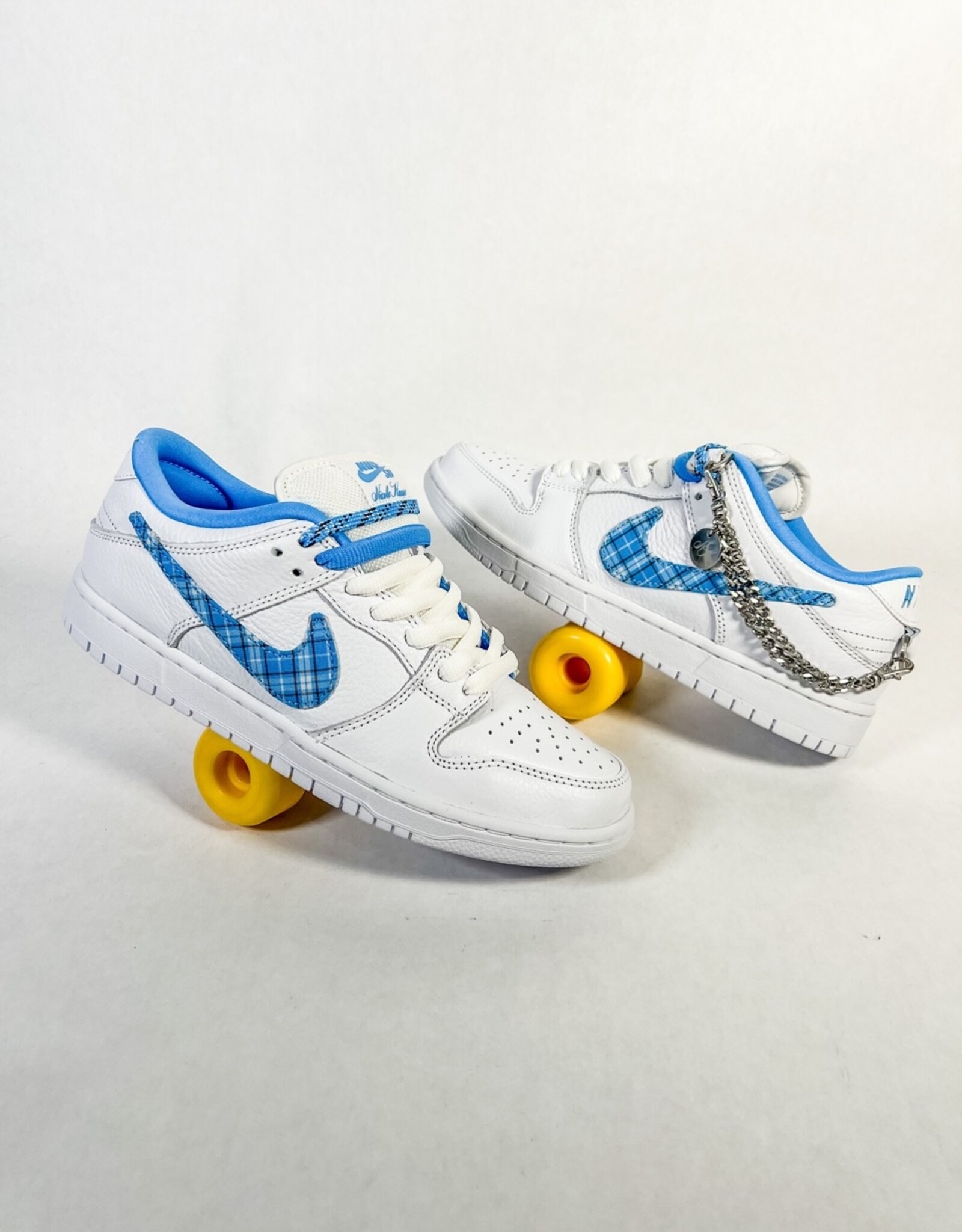 NIKE SB DUNK LOW PRO 'NICOLE HAUSE' - WHITE/UNIVERSITY BLUE