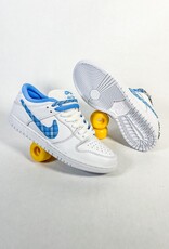 NIKE NIKE SB DUNK LOW PRO 'NICOLE HAUSE' - WHITE/UNIVERSITY BLUE