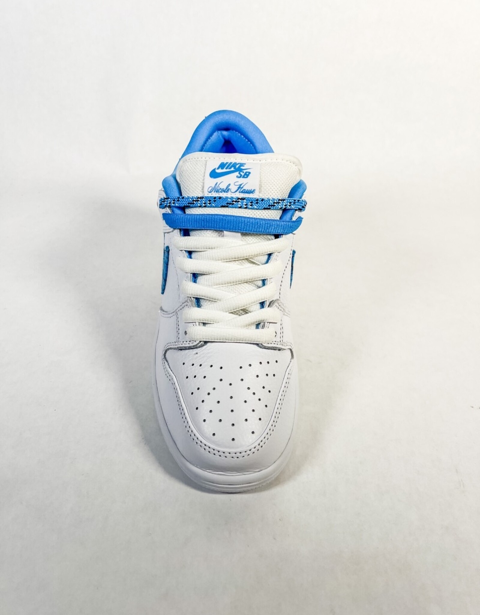 NIKE NIKE SB DUNK LOW PRO 'NICOLE HAUSE' - WHITE/UNIVERSITY BLUE