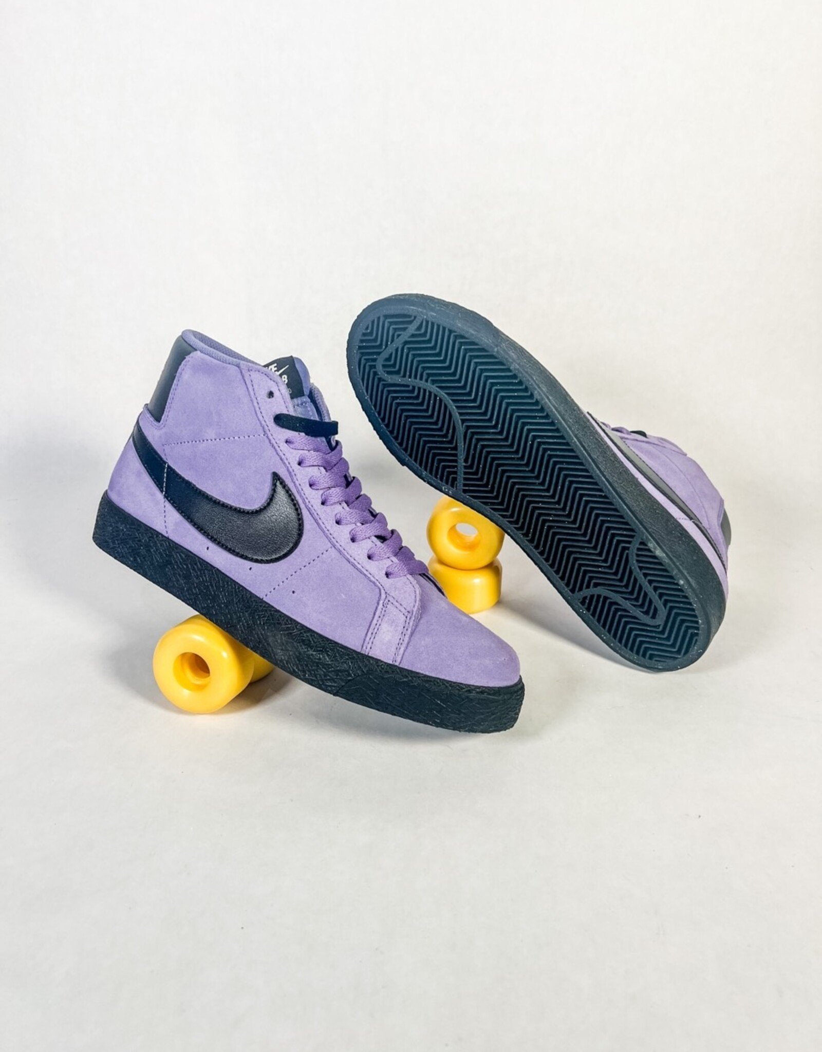 NIKE SB ZOOM BLAZER MID - DUSTY AMETHYST/BLACK