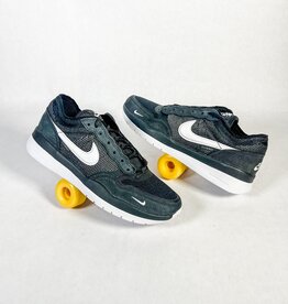 NIKE NIKE SB PS8 - BLACK/WHITE
