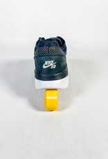 NIKE SB PS8 - BLACK/WHITE