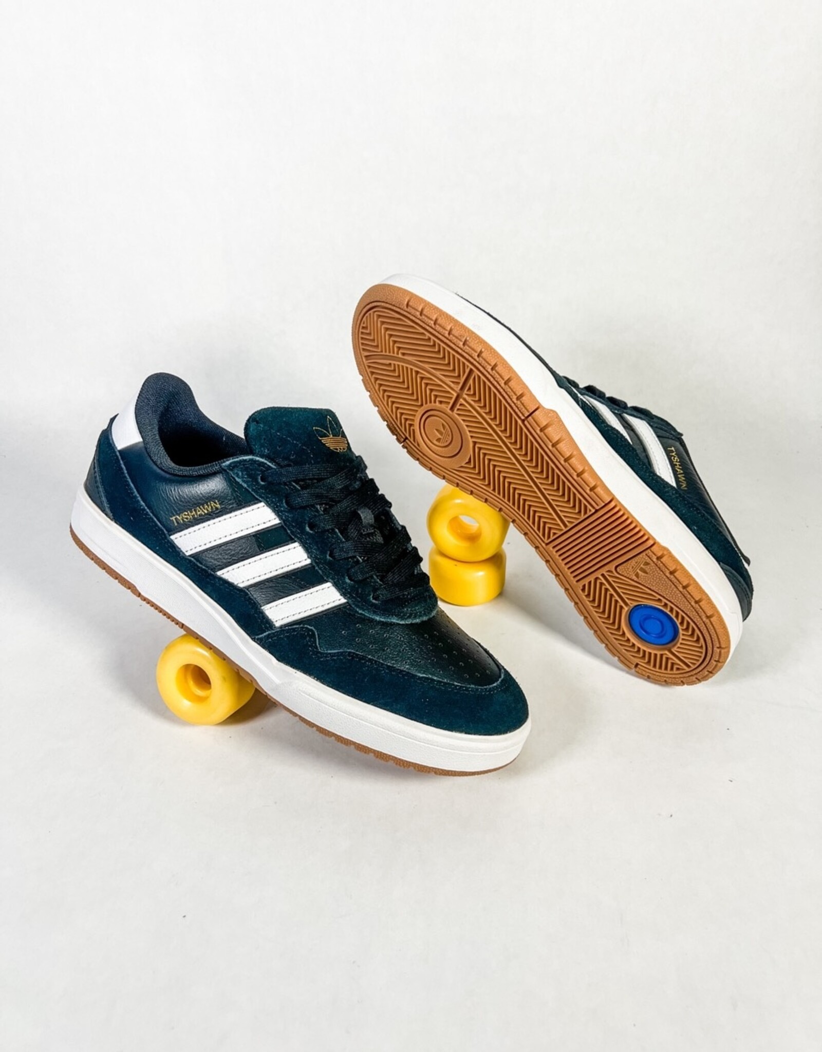 ADIDAS TYSHAWN II - CBLACK/FTWWHT/GUM4 - KINGSWELL - Los Feliz