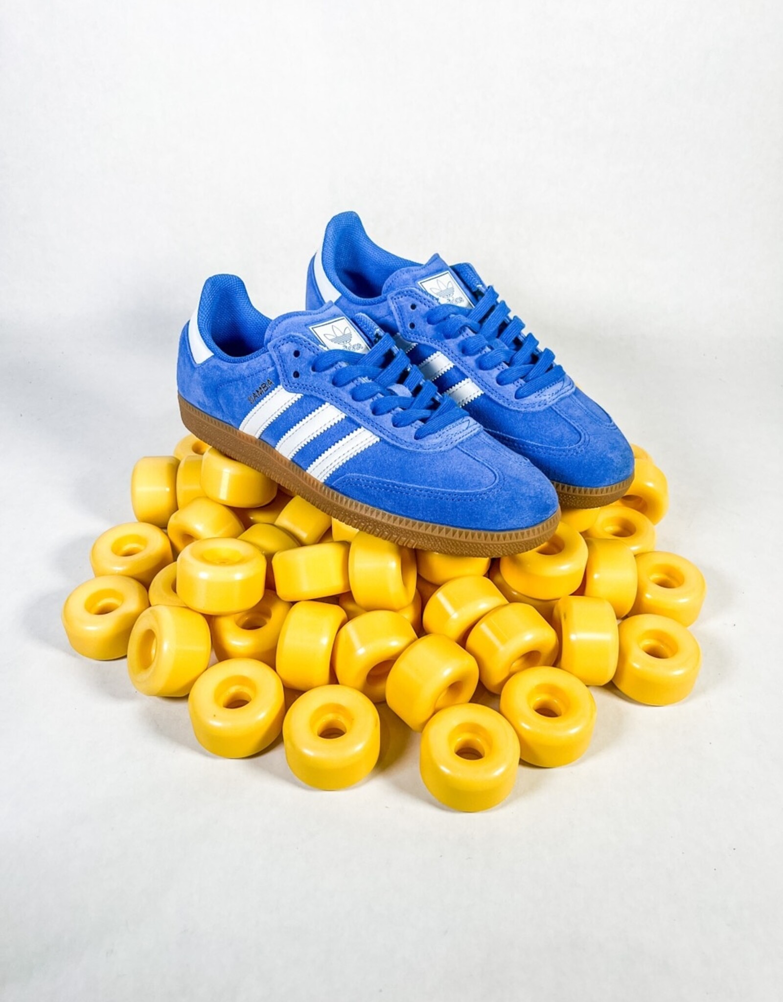 ADIDAS SAMBA ADV - BLUBIR/FTWWHT/GOLDME