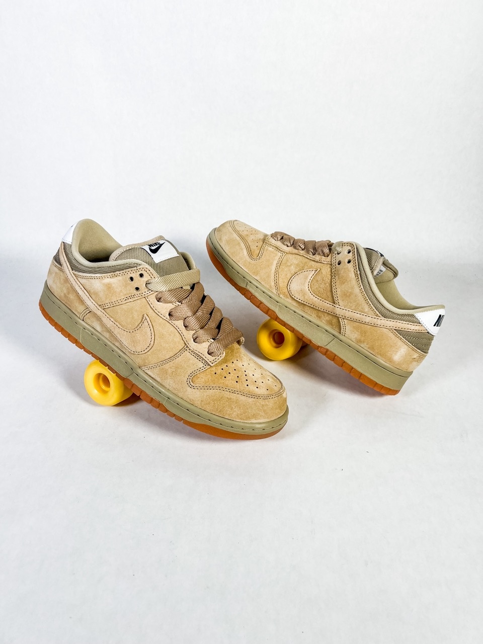新品未使用 Nike SB DunkLowPro Parachute Beige Nike SB Dunk Low Pro B “Parachute Beige” - Style Code