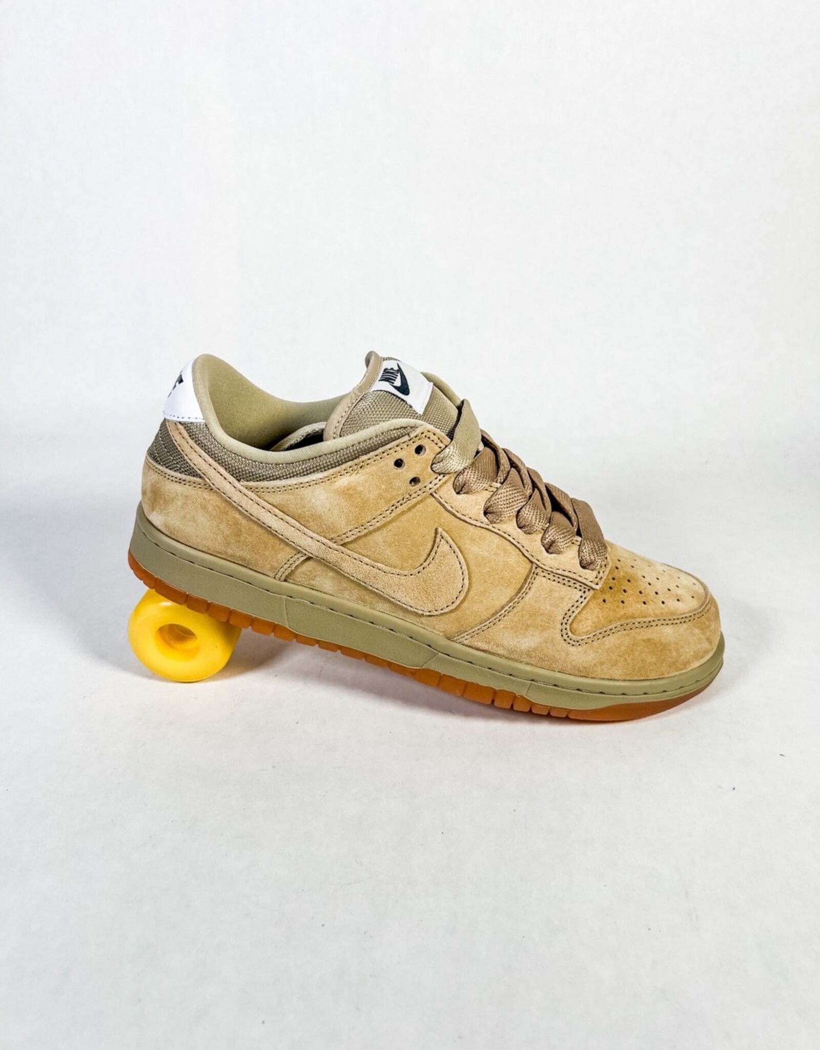 NIKE NIKE SB DUNK LOW PRO B - PARACHUTE BEIGE