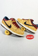 NIKE SB DUNK LOW PRO "CITY OF CINEMA" - CELESTIAL GOLD/BLACK