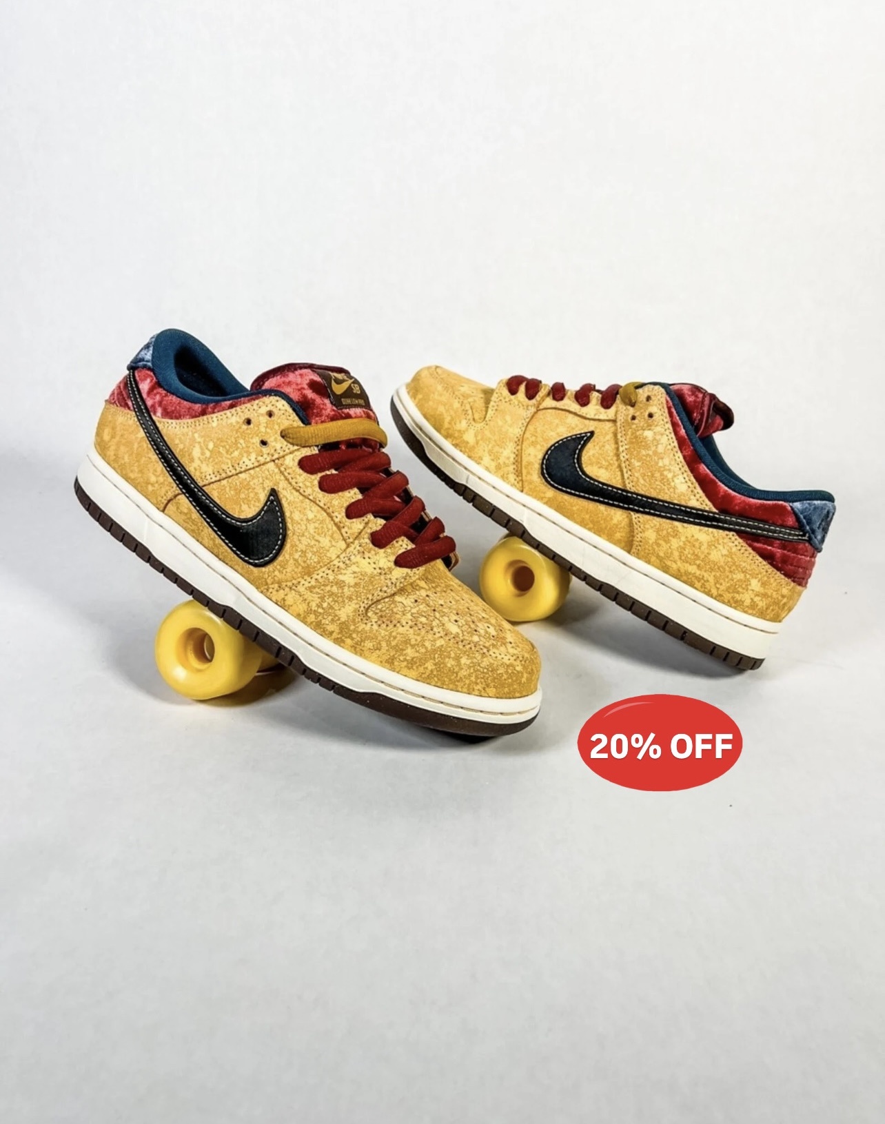 Nike SB Dunk Low Pro City of Cinema ダンク シティオブシネマ Nike SB Dunk Low 