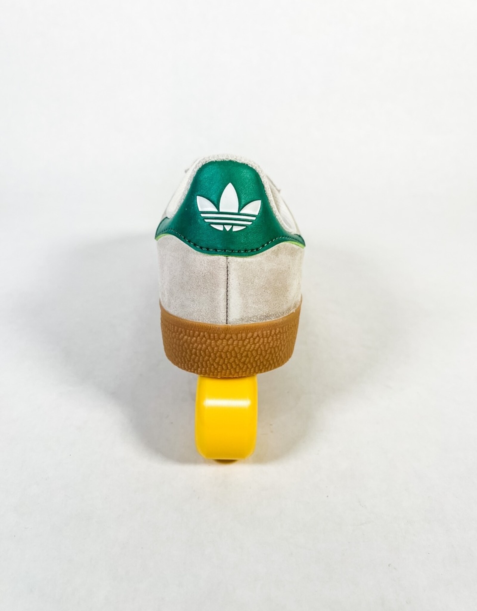 ADIDAS GAZELLE ADV - CRYWHT/CRYWHT/GUM4