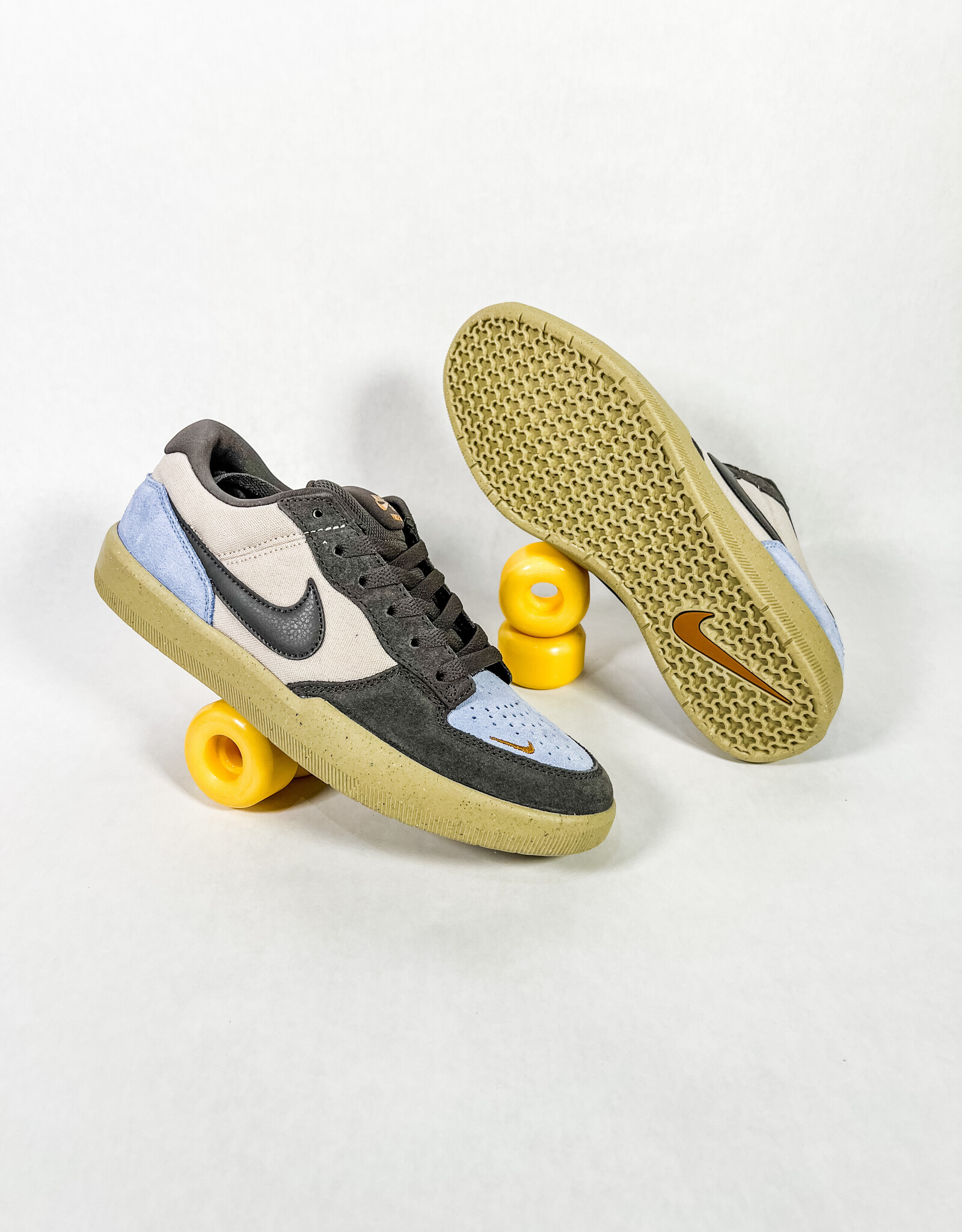 NIKE NIKE SB FORCE 58 - LT OREWOOD BRN/MEDIUM ASH