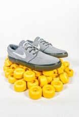 NIKE SB ZOOM JANOSKI OG+ - COOL GREY/WHITE NIKE SB ZOOM JANOSKI OG+ - COOL GREY/WHITE