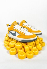 NIKE NIKE SB REACT LEO - UNIVERSITY GOLD/DARK GREY