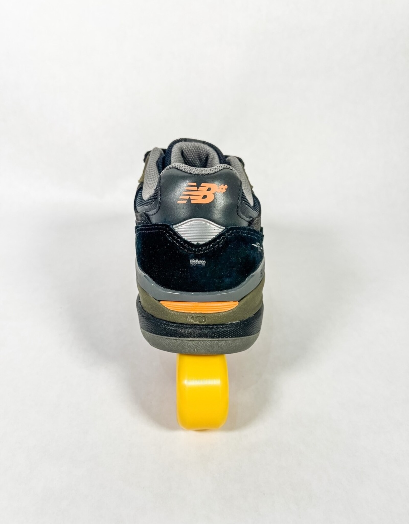 NEW BALANCE NUMERIC REYNOLDS 933 - BLACK/GREEN