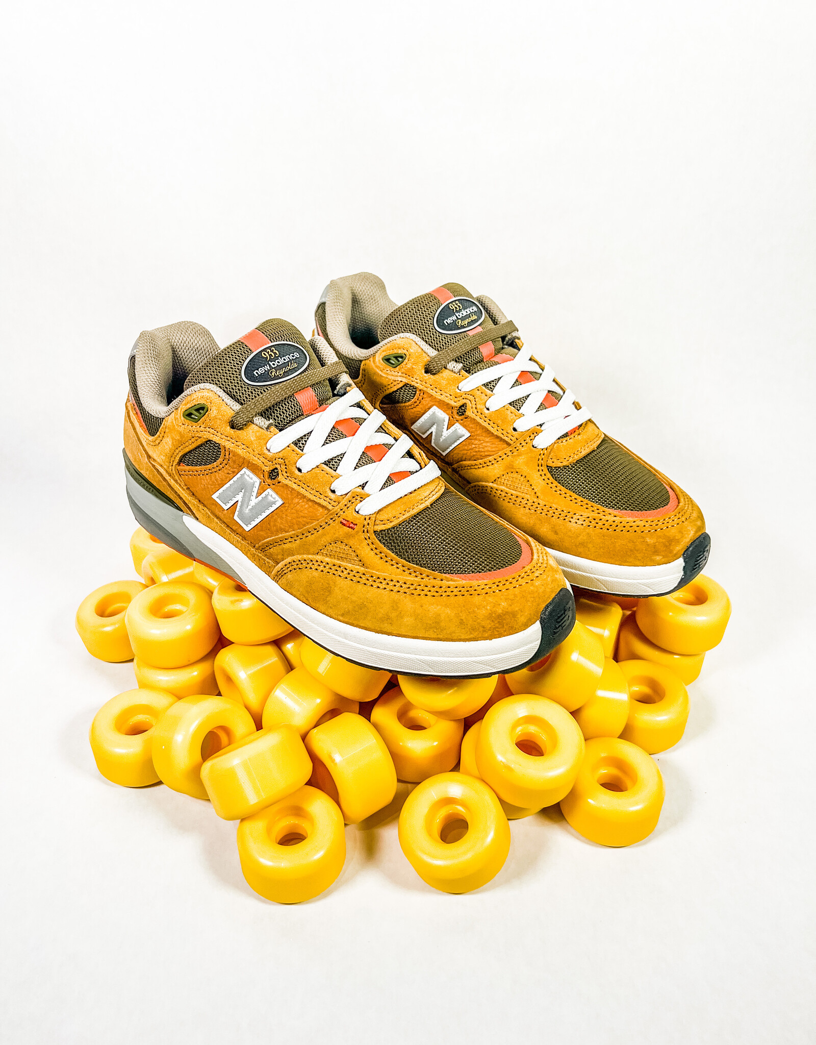 NEW BALANCE NB NUMERIC REYNOLDS 933 - BROWN/BROWN