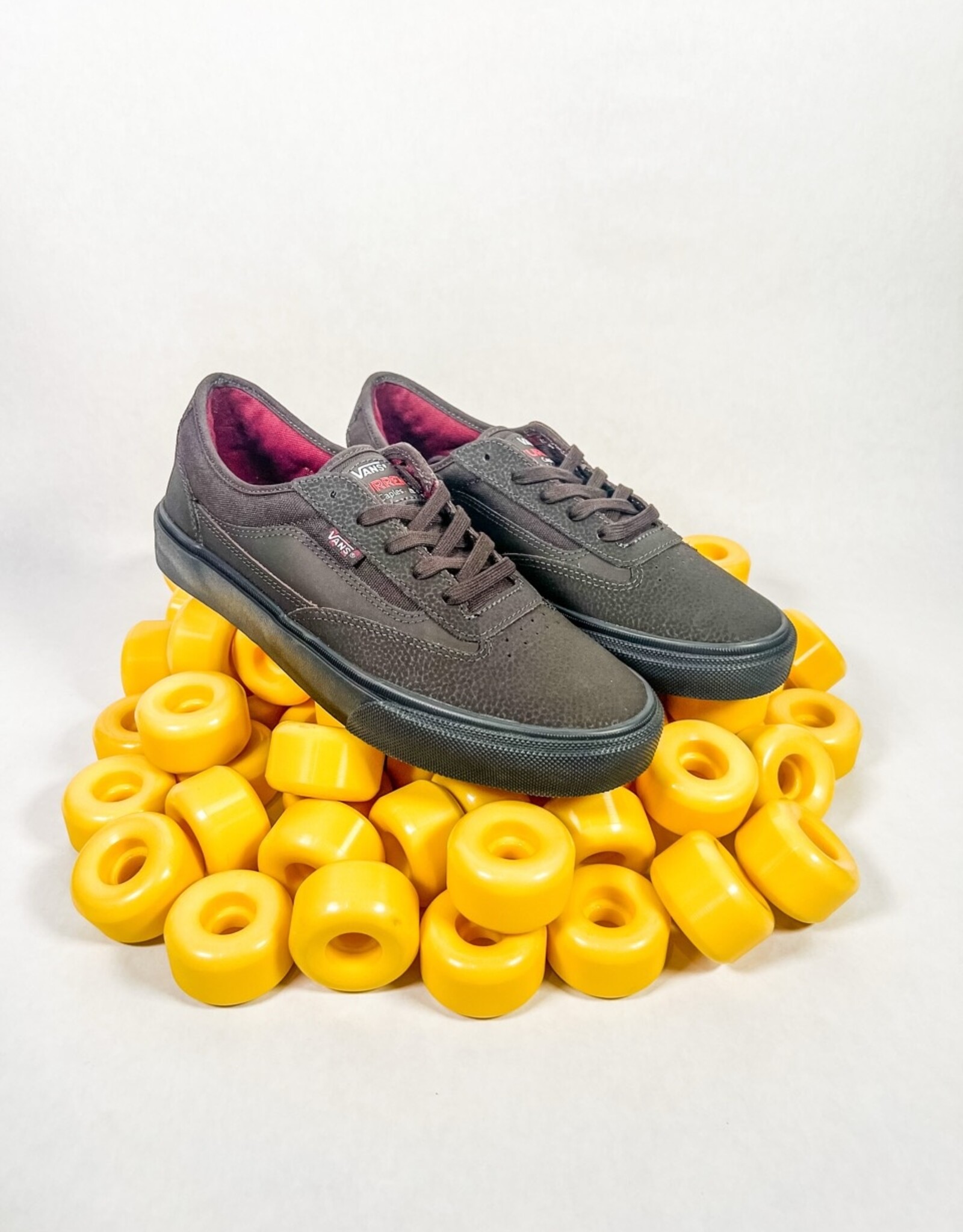 VANS VANS SKATE CURREN CAPLES - DARK BROWN