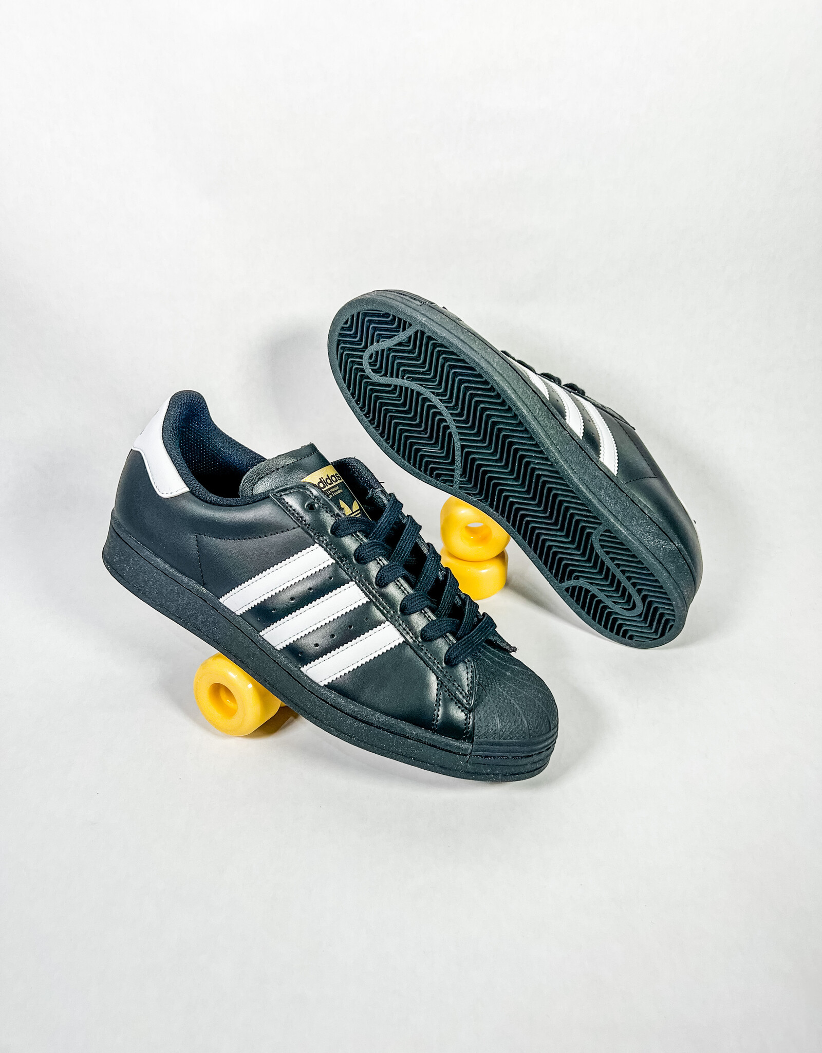 ADIDAS ADIDAS SUPERSTAR ADV - CBLACK/FTWWHT/FTWWHT