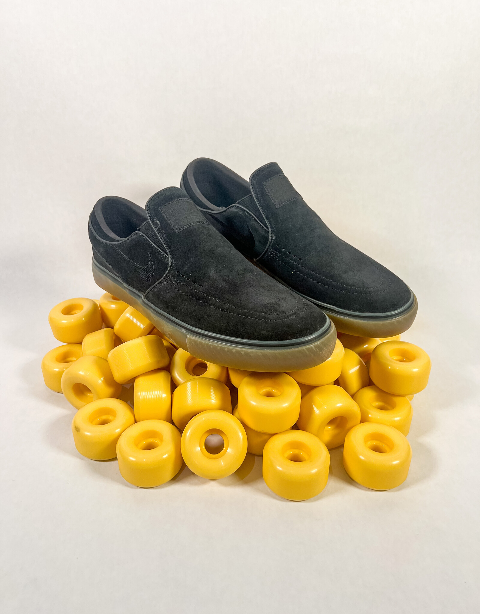 NIKE SB JANOSKI+ SLIP - BLACK/BLACK