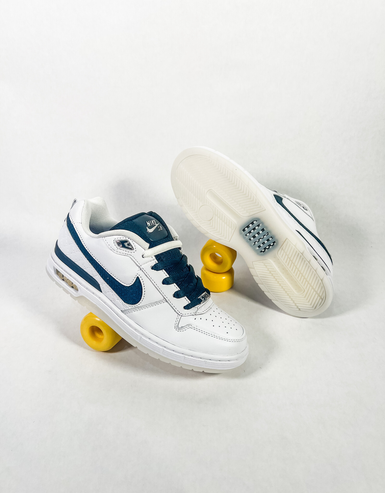 NIKE SB PAUL RODRIGUEZ ZOOM AIR LOW QS - WHITE/BLACK