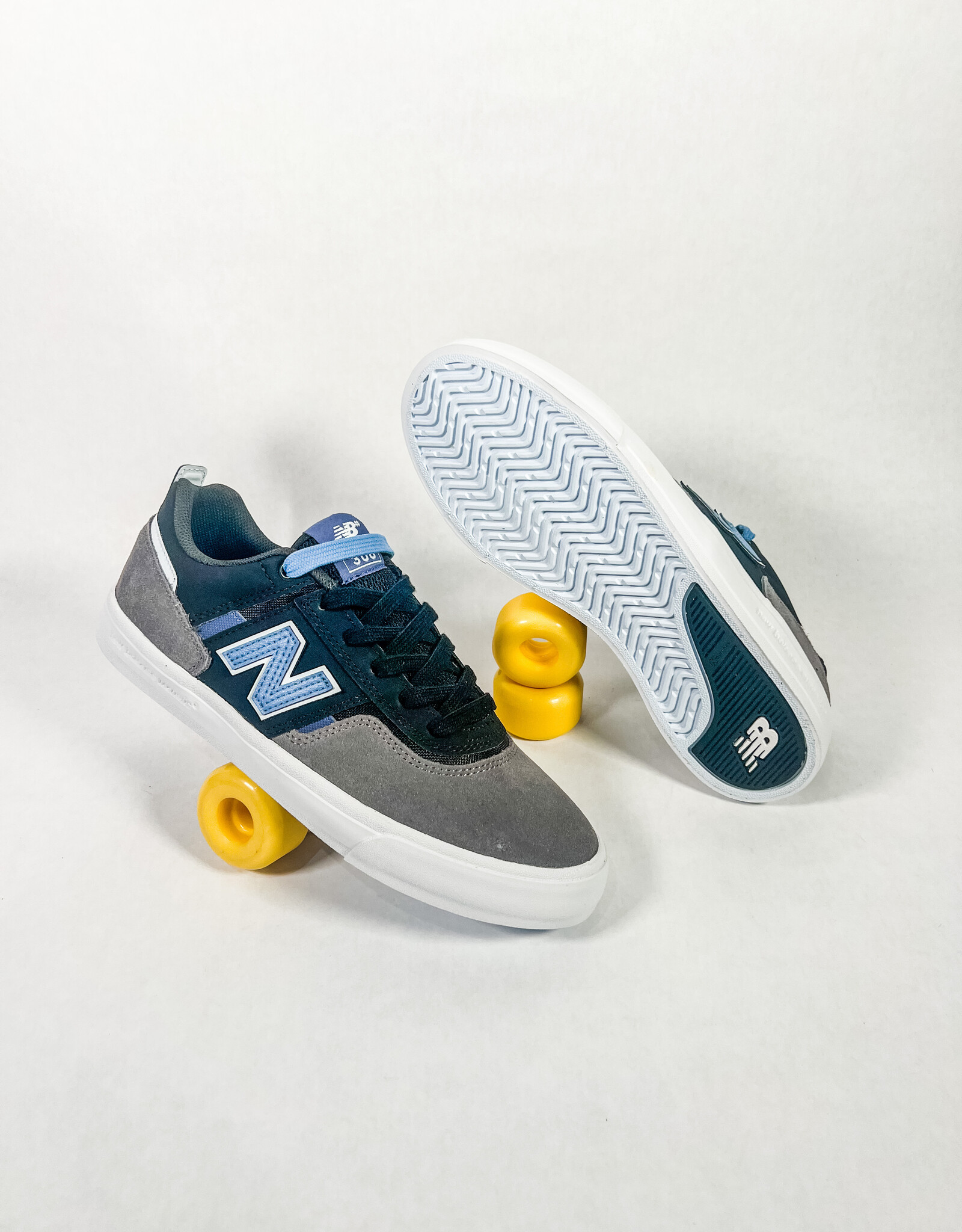 NEW BALANCE NUMERIC JAMIE FOY 306 - GREY/BLACK