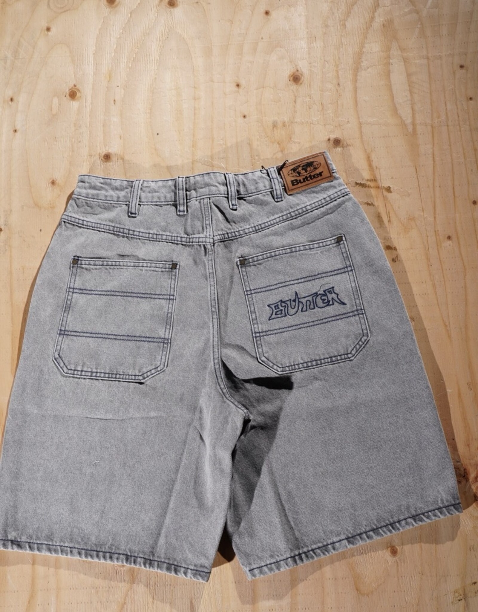 BUTTER GOODS BUTTER GOODS ENCOUNTER DENIM SHORTS - GREY