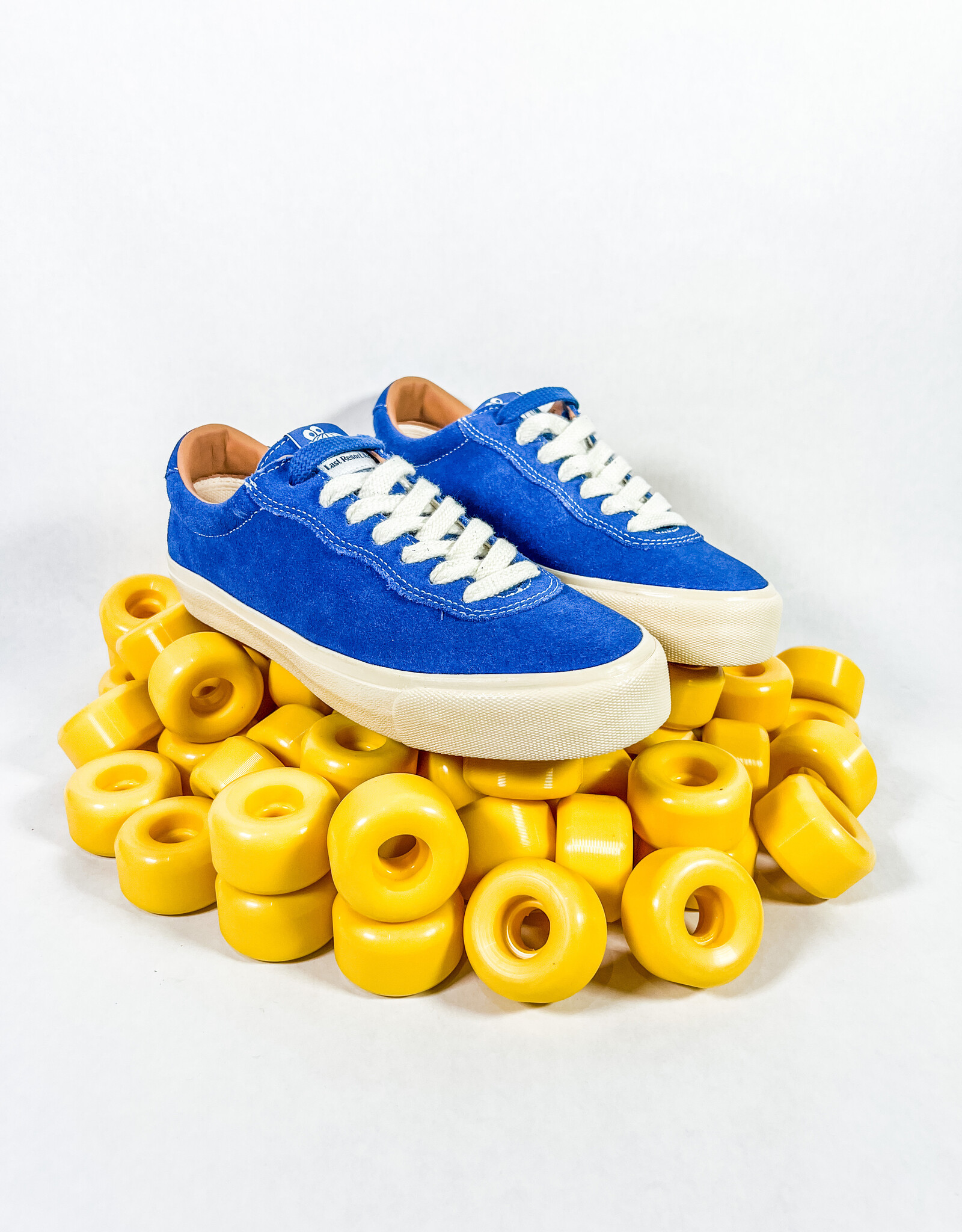 LAST RESORT AB VM001 SUEDE - ROYAL BLUE / WHITE