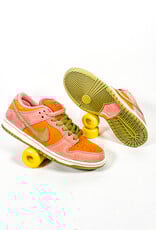 NIKE NIKE SB DUNK LOW PRO - RED STARDUST/NEUTRAL OLIVE