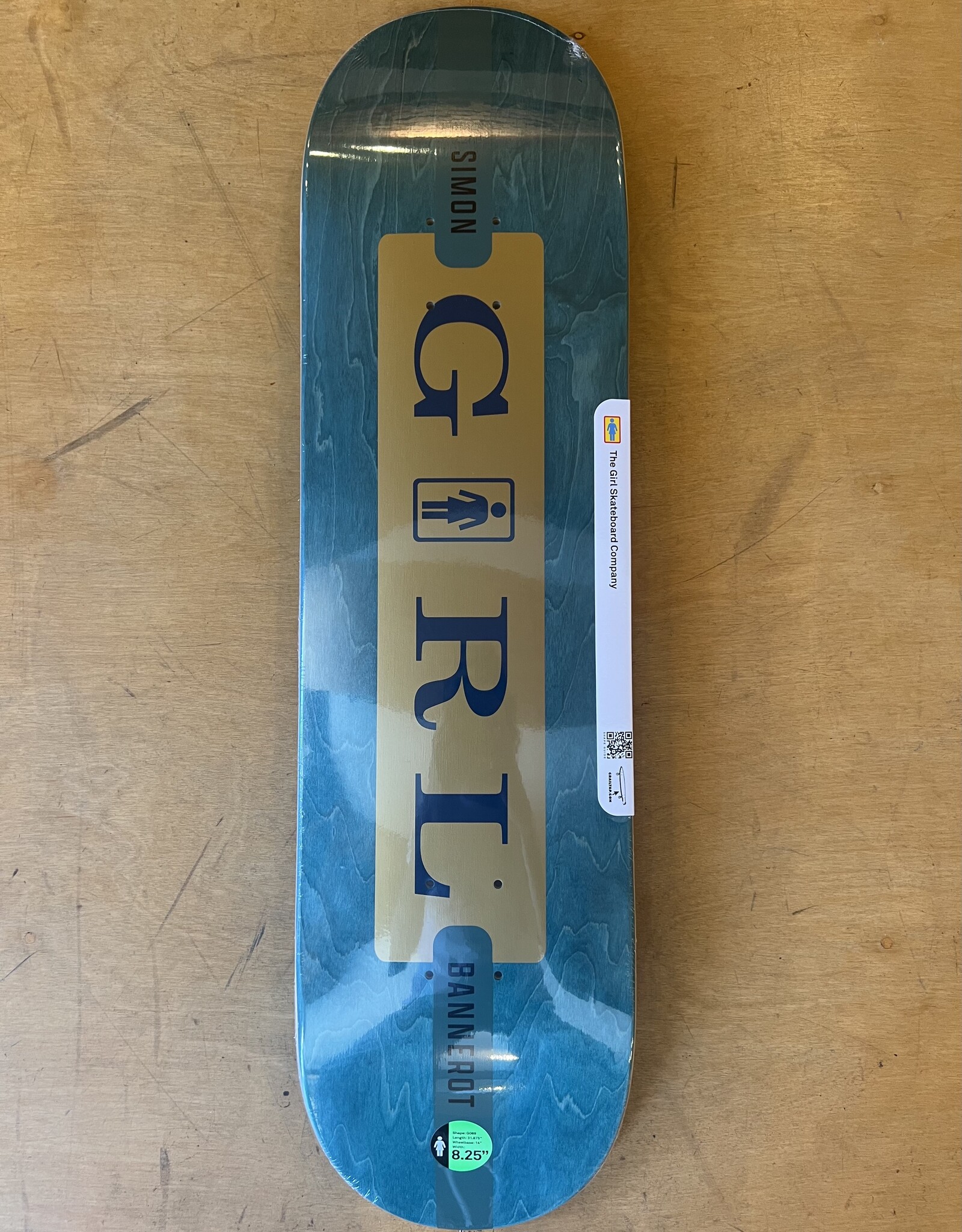 GIRL BANNEROT SERIF DECK - 8.25
