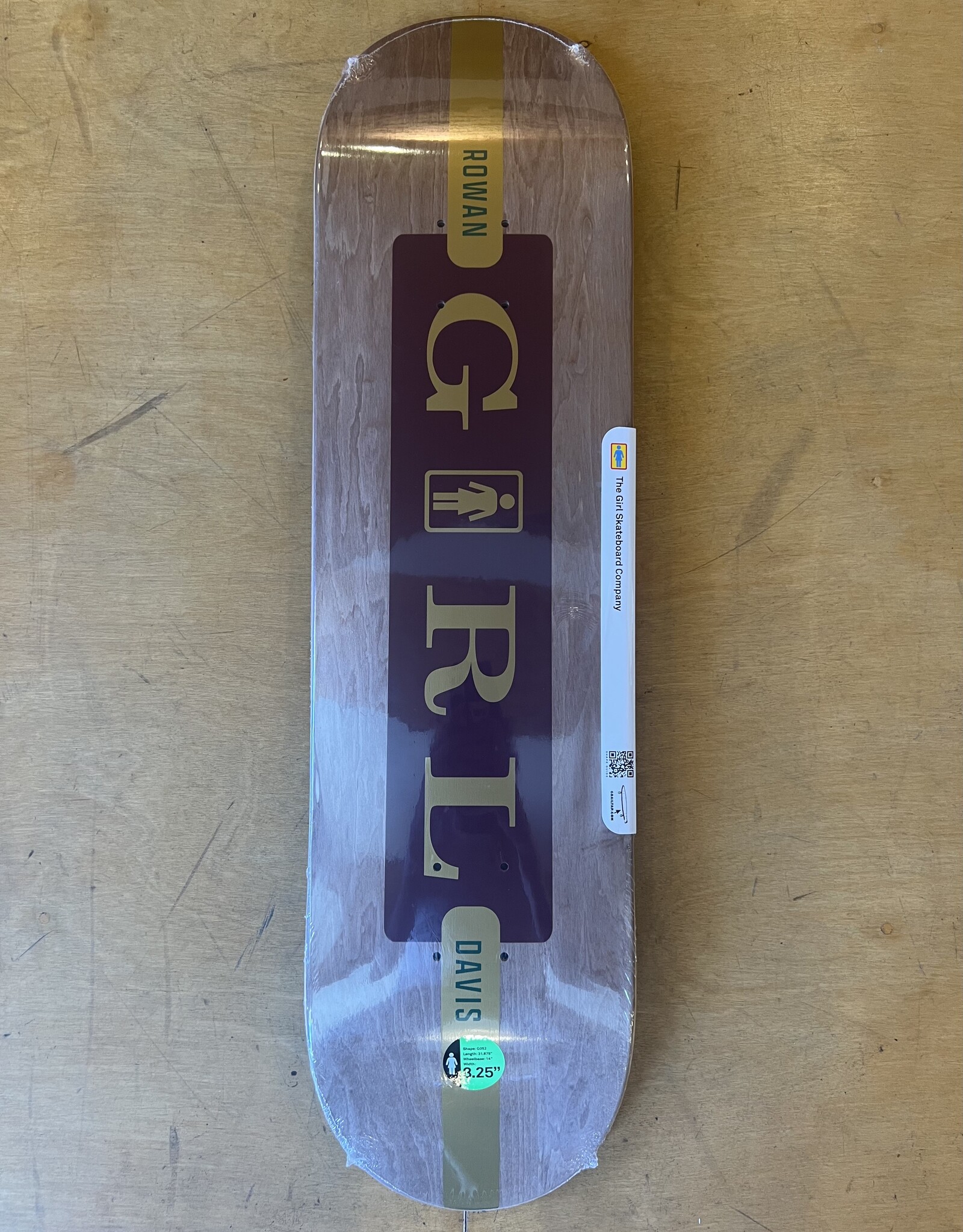 GIRL DAVIS SERIF DECK - 8.25