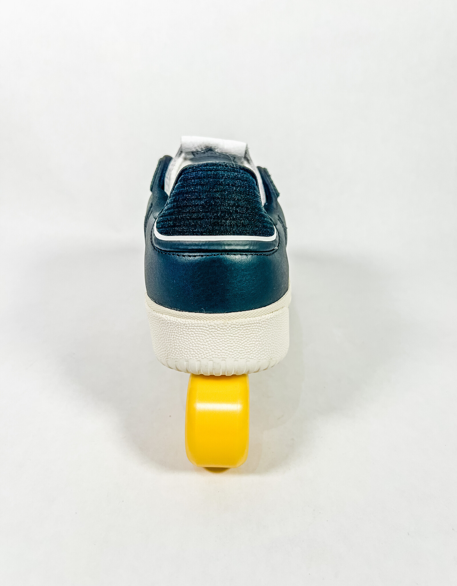 ADIDAS ADIDAS TYSHAWN LOW - CBLACK/FTWWHT
