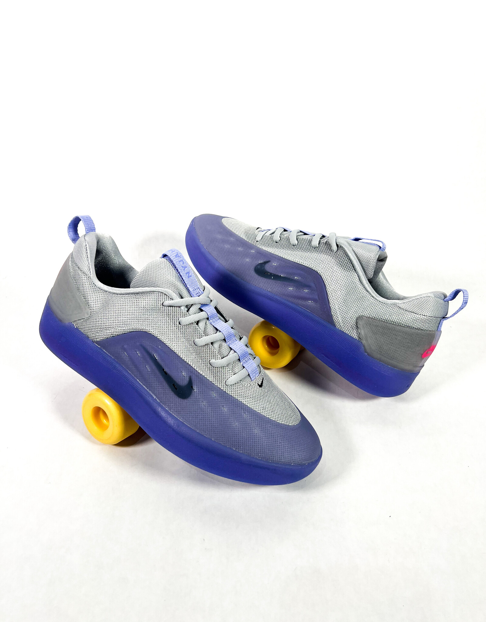 NIKE SB ZOOM NYJAH 4 - LIGHT THISTLE / BLACK