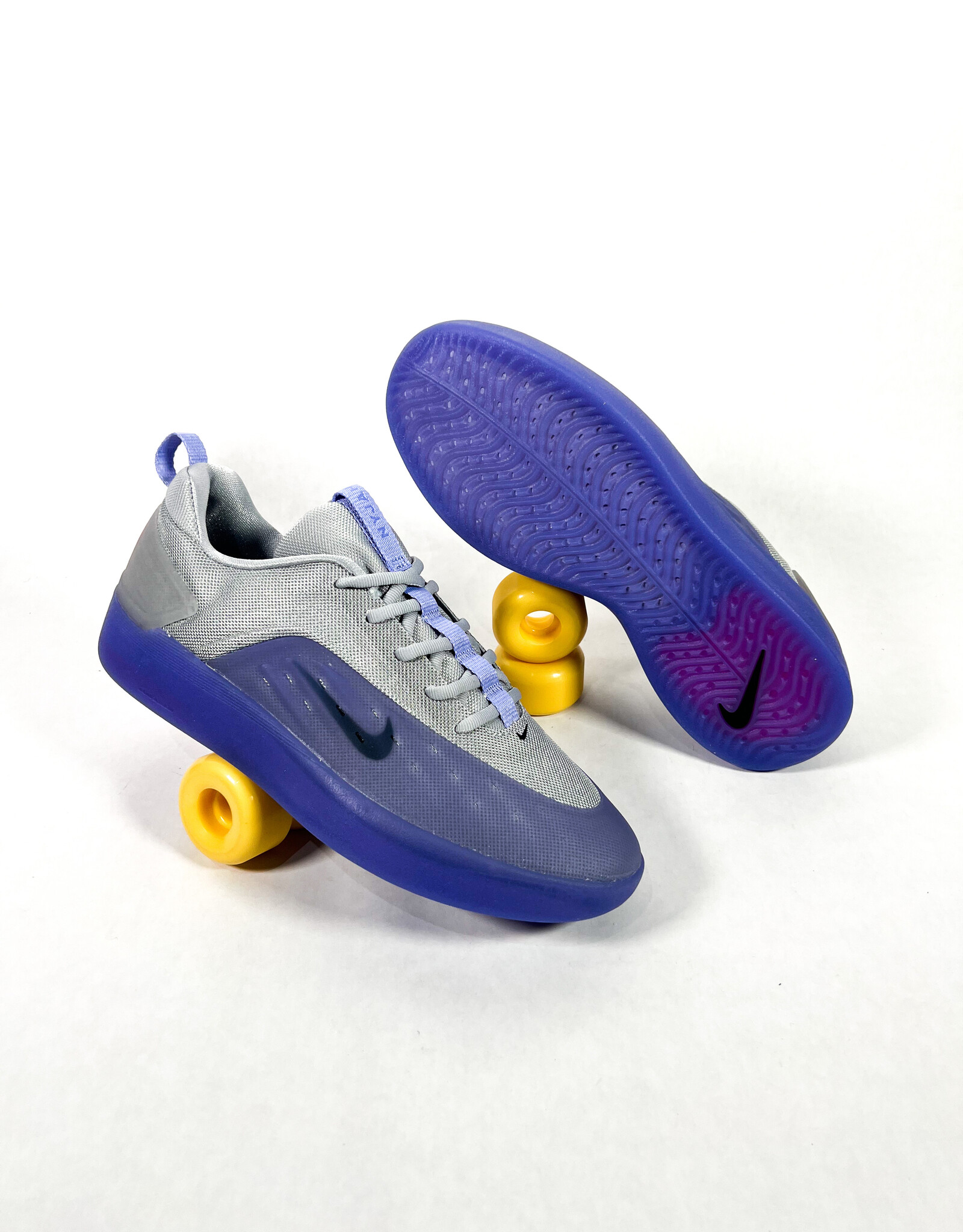 NIKE SB ZOOM NYJAH 4 - LIGHT THISTLE / BLACK